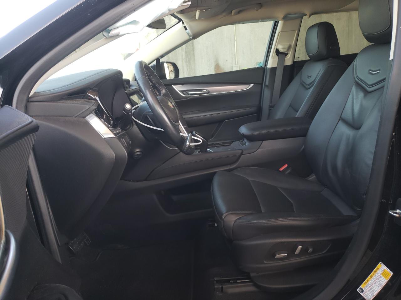 Photo 6 VIN: 1GYKNCRS3KZ225053 - CADILLAC XT5 