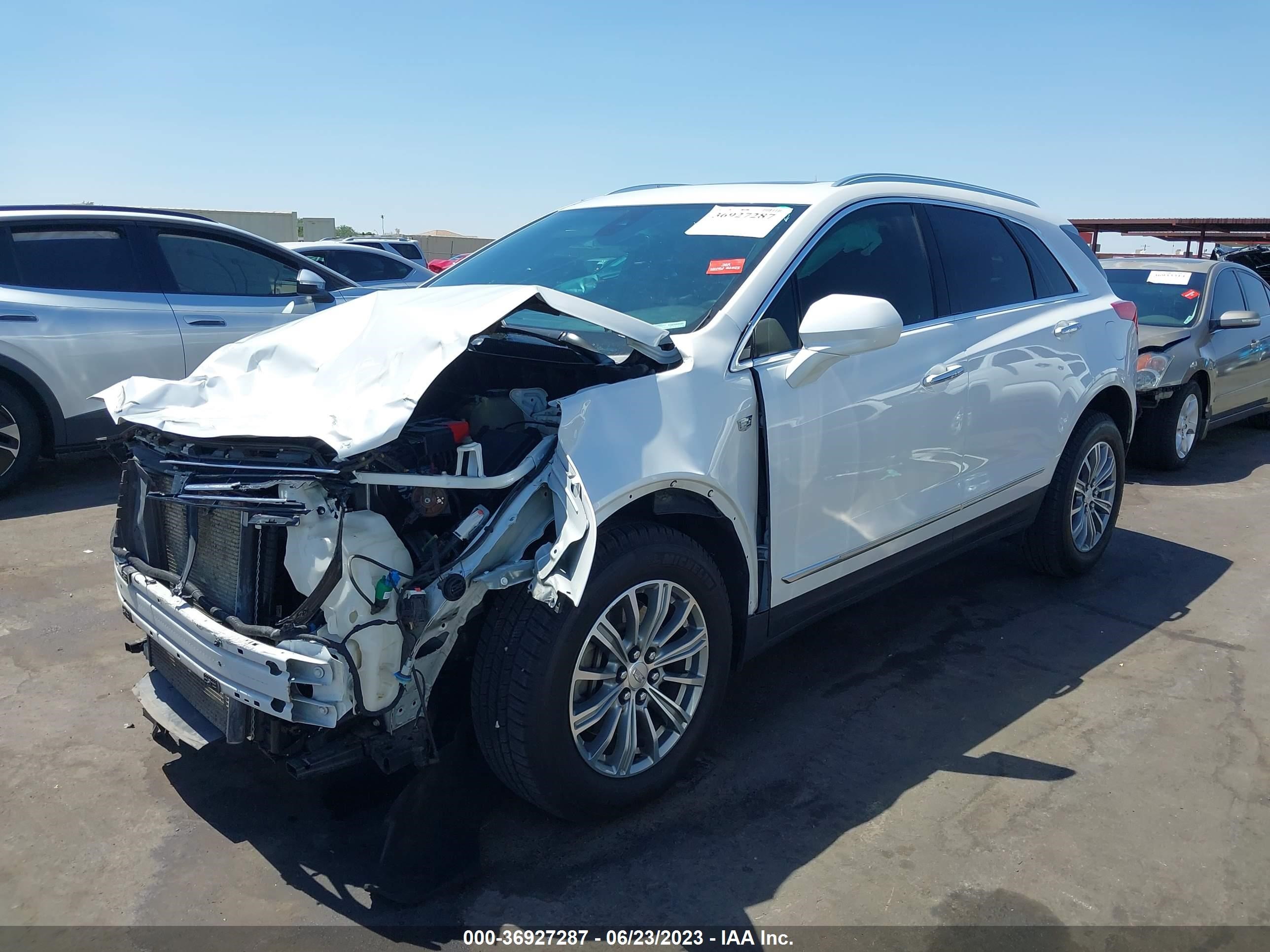 Photo 1 VIN: 1GYKNCRS4JZ131696 - CADILLAC XT5 