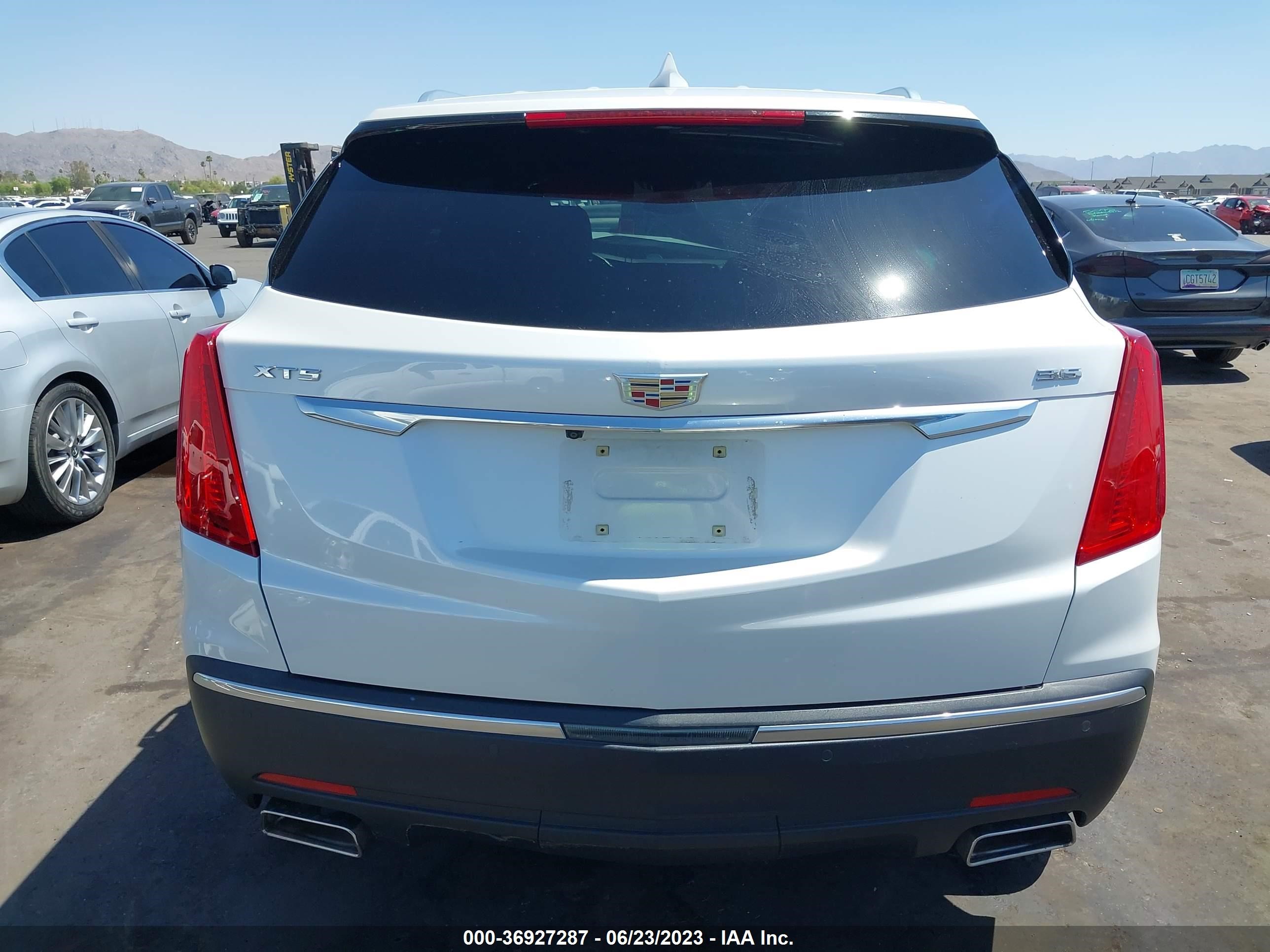 Photo 15 VIN: 1GYKNCRS4JZ131696 - CADILLAC XT5 