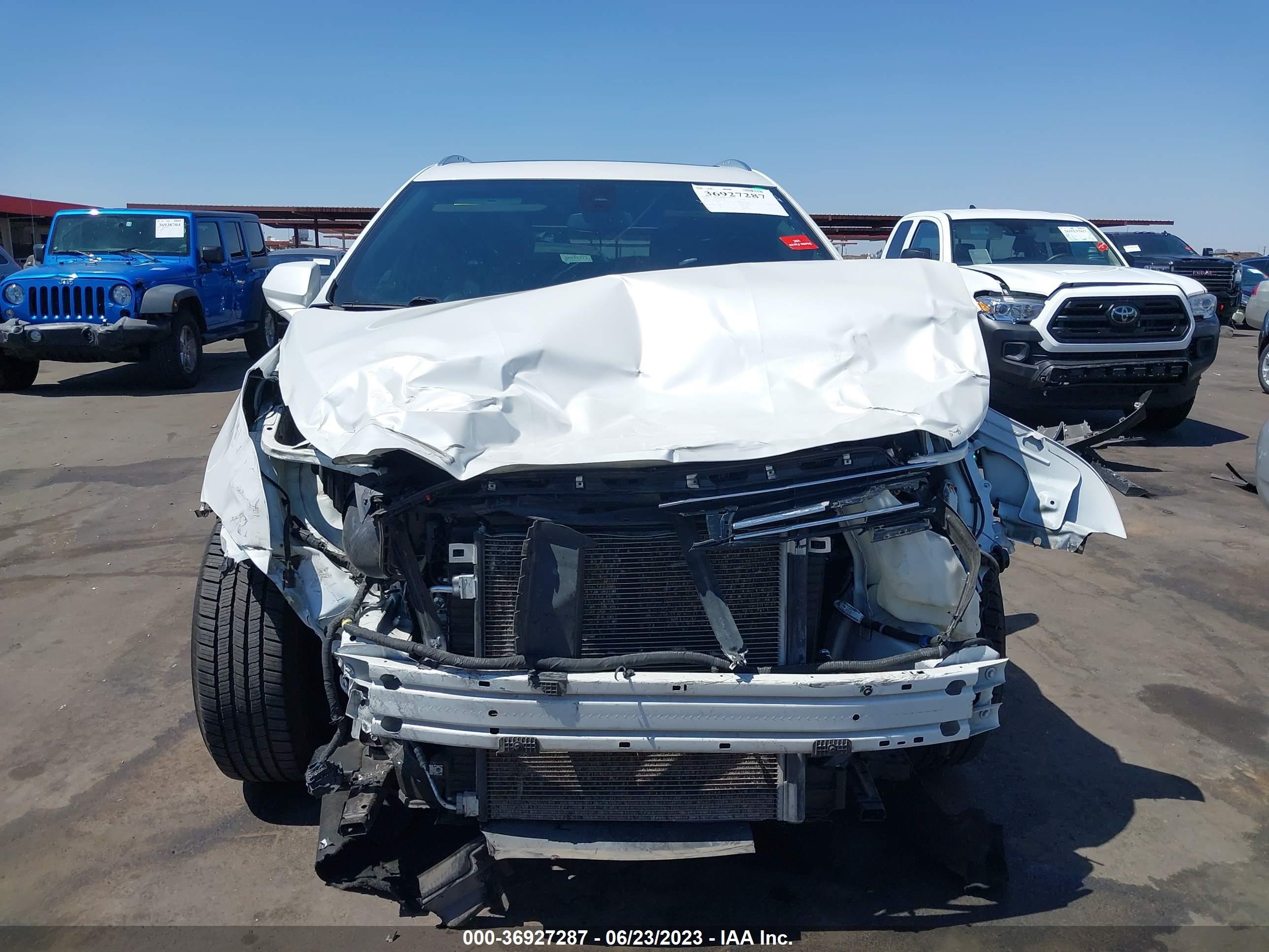 Photo 5 VIN: 1GYKNCRS4JZ131696 - CADILLAC XT5 