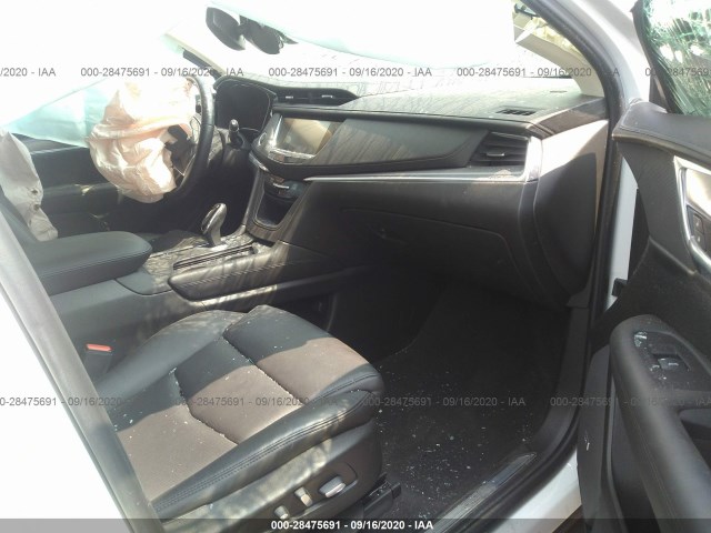 Photo 4 VIN: 1GYKNCRS4KZ129898 - CADILLAC XT5 