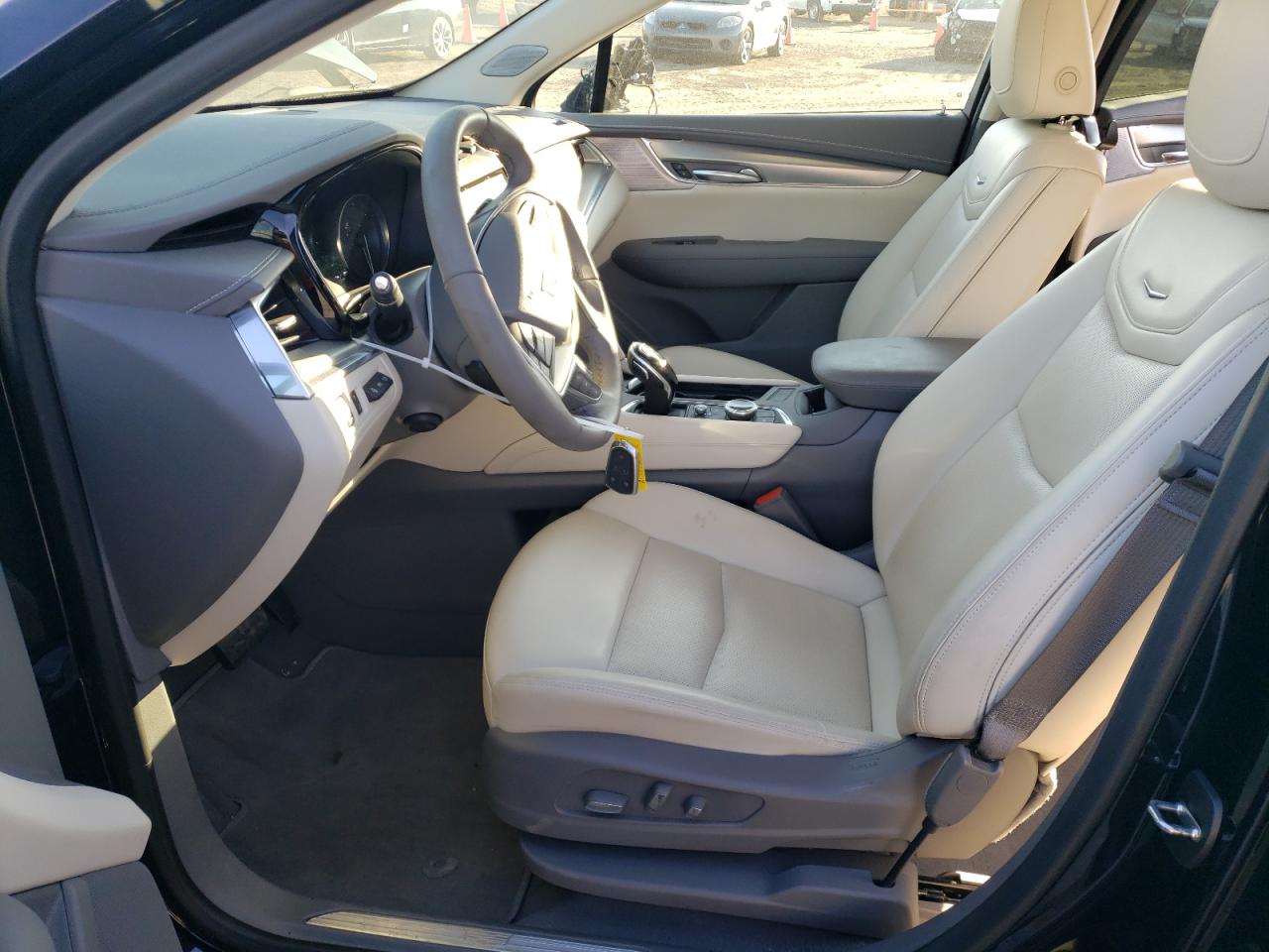 Photo 6 VIN: 1GYKNCRS5NZ148738 - CADILLAC XT5 