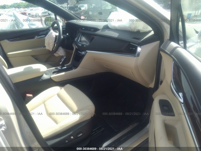 Photo 4 VIN: 1GYKNCRS6HZ158957 - CADILLAC XT5 