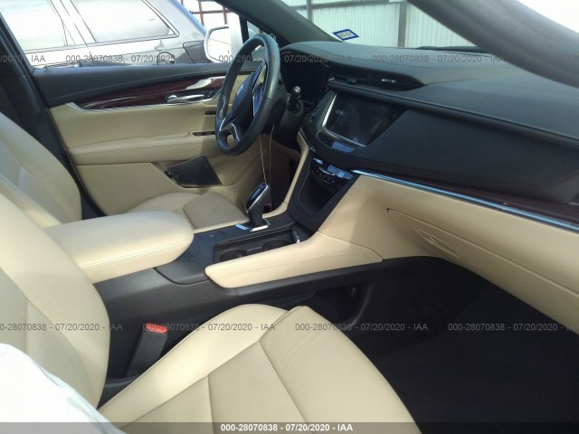 Photo 4 VIN: 1GYKNCRS6KZ115520 - CADILLAC XT5 