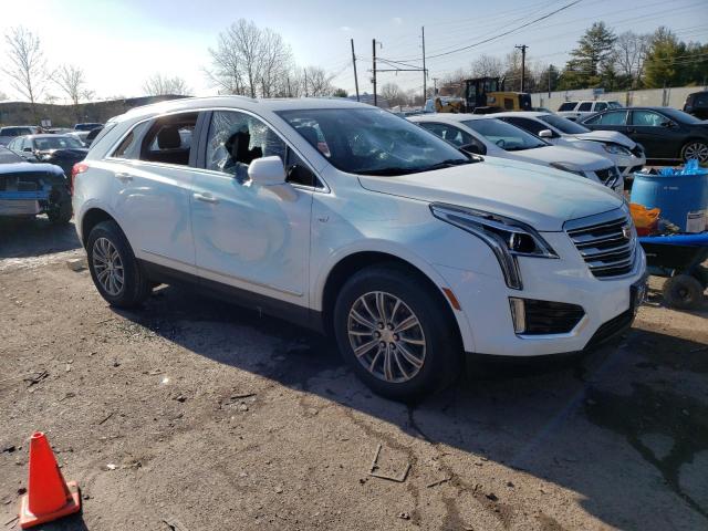 Photo 3 VIN: 1GYKNCRS6KZ136674 - CADILLAC XT5 LUXURY 