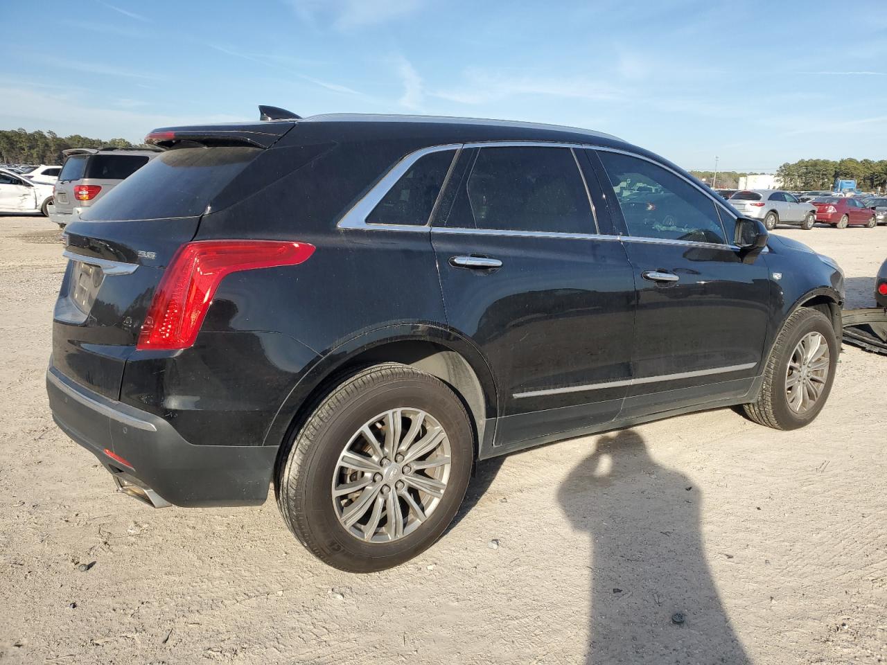 Photo 2 VIN: 1GYKNCRS6KZ177578 - CADILLAC XT5 