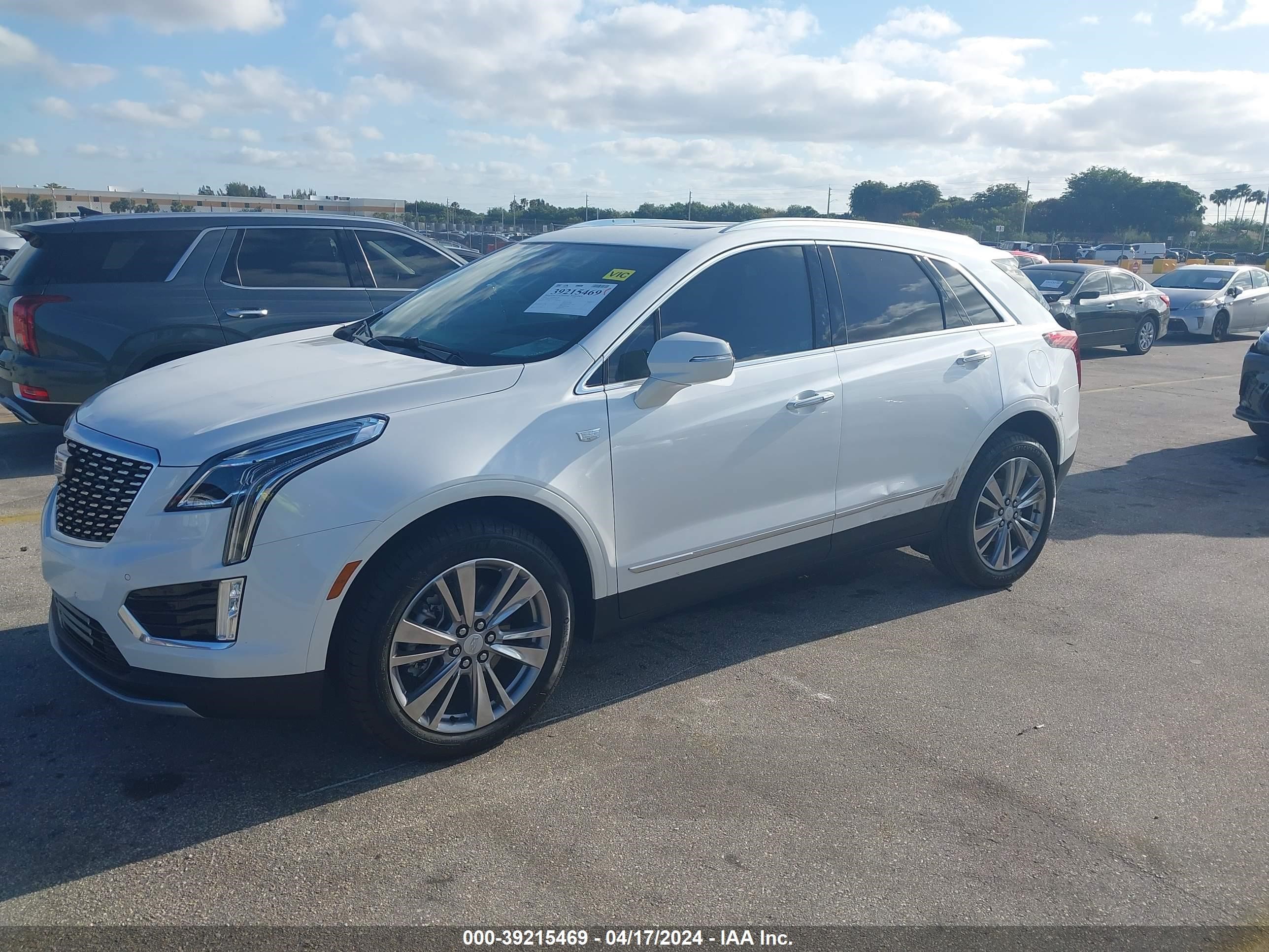 Photo 1 VIN: 1GYKNCRS6RZ716694 - CADILLAC XT5 