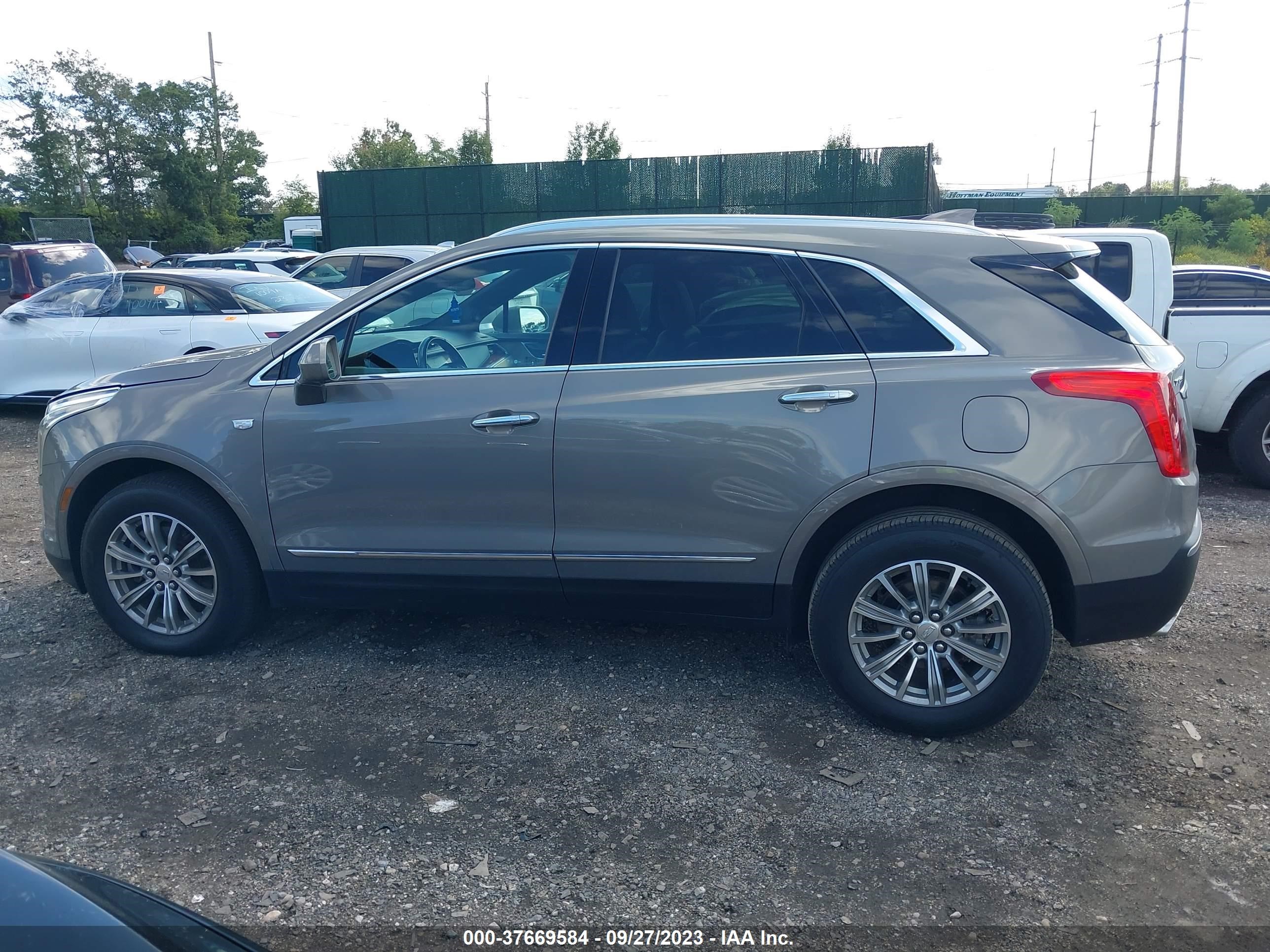 Photo 13 VIN: 1GYKNCRS7JZ170234 - CADILLAC XT5 