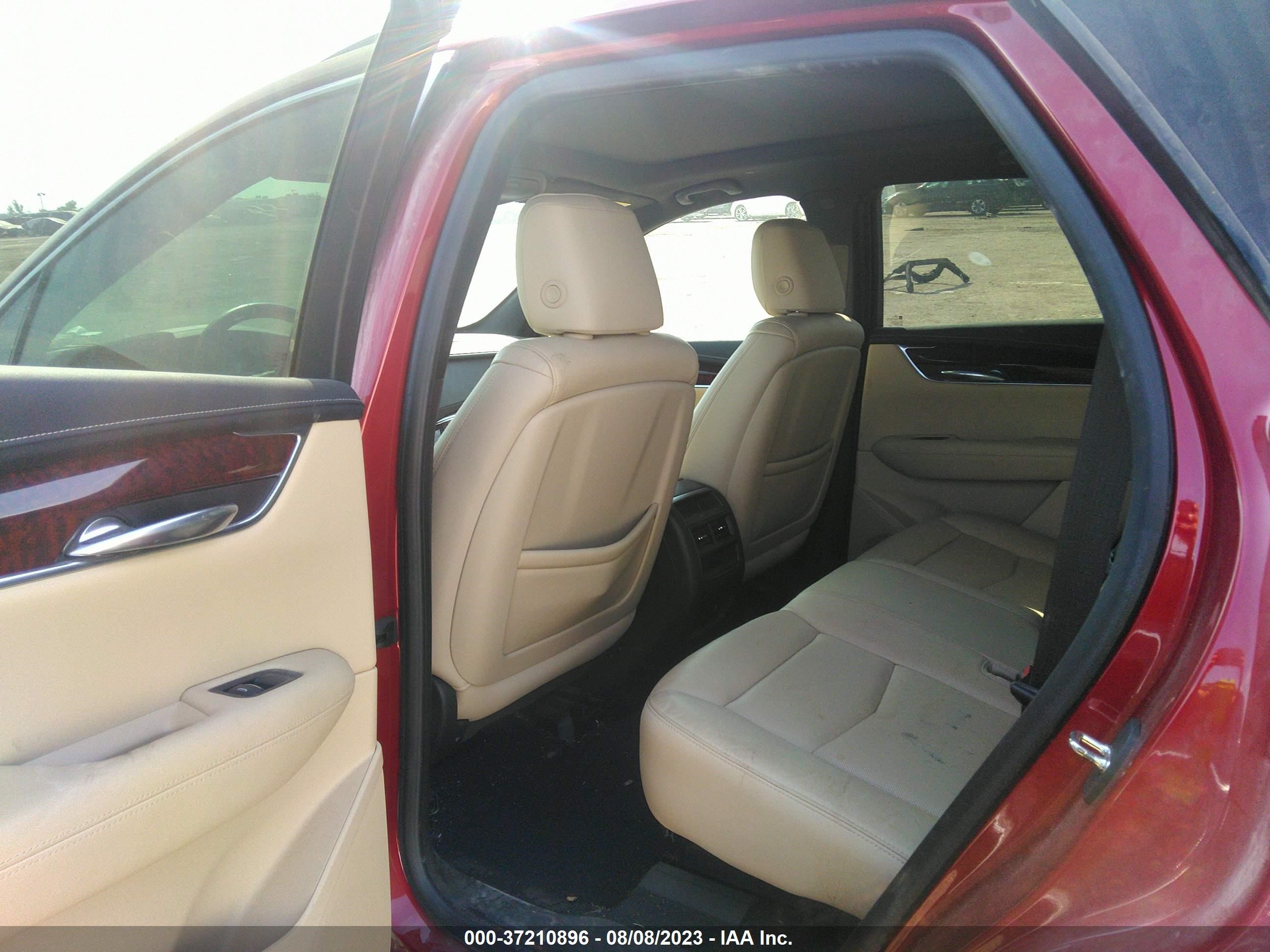 Photo 7 VIN: 1GYKNCRS7KZ223810 - CADILLAC XT5 