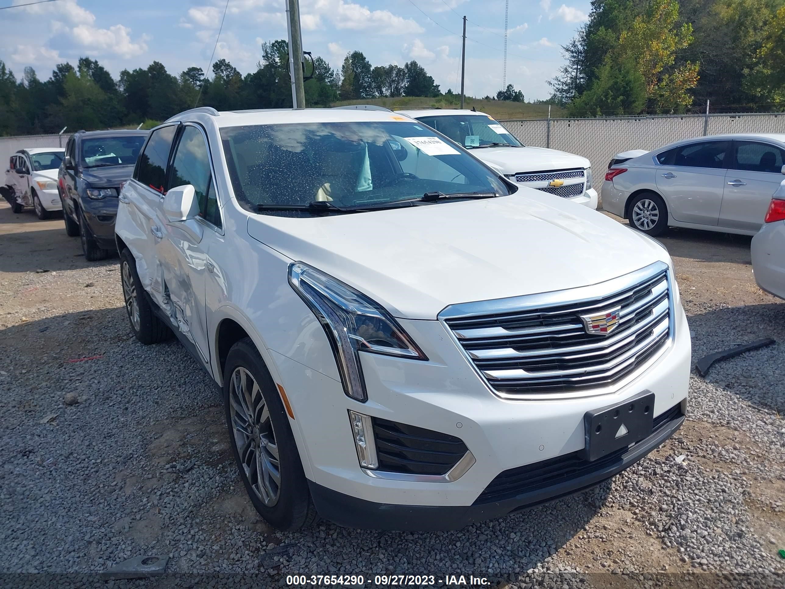 Photo 0 VIN: 1GYKNCRS8HZ112661 - CADILLAC XT5 