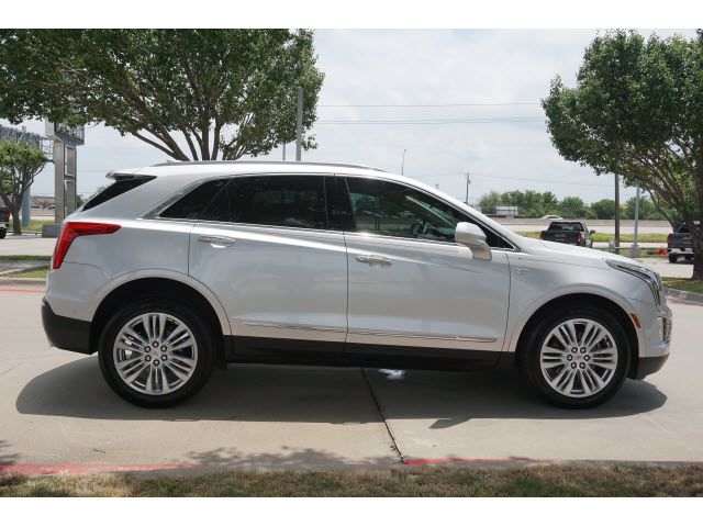 Photo 1 VIN: 1GYKNCRS8HZ121442 - CADILLAC XT5 