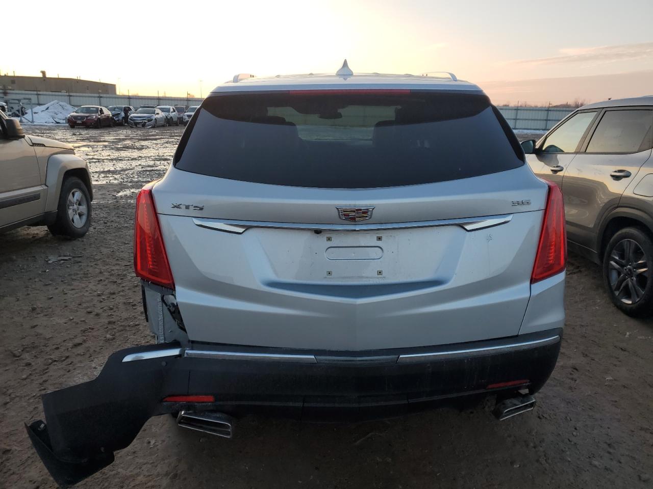 Photo 5 VIN: 1GYKNCRS8KZ106608 - CADILLAC XT5 