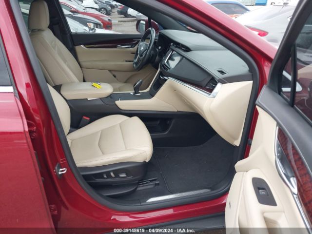 Photo 4 VIN: 1GYKNCRS8KZ181394 - CADILLAC XT5 