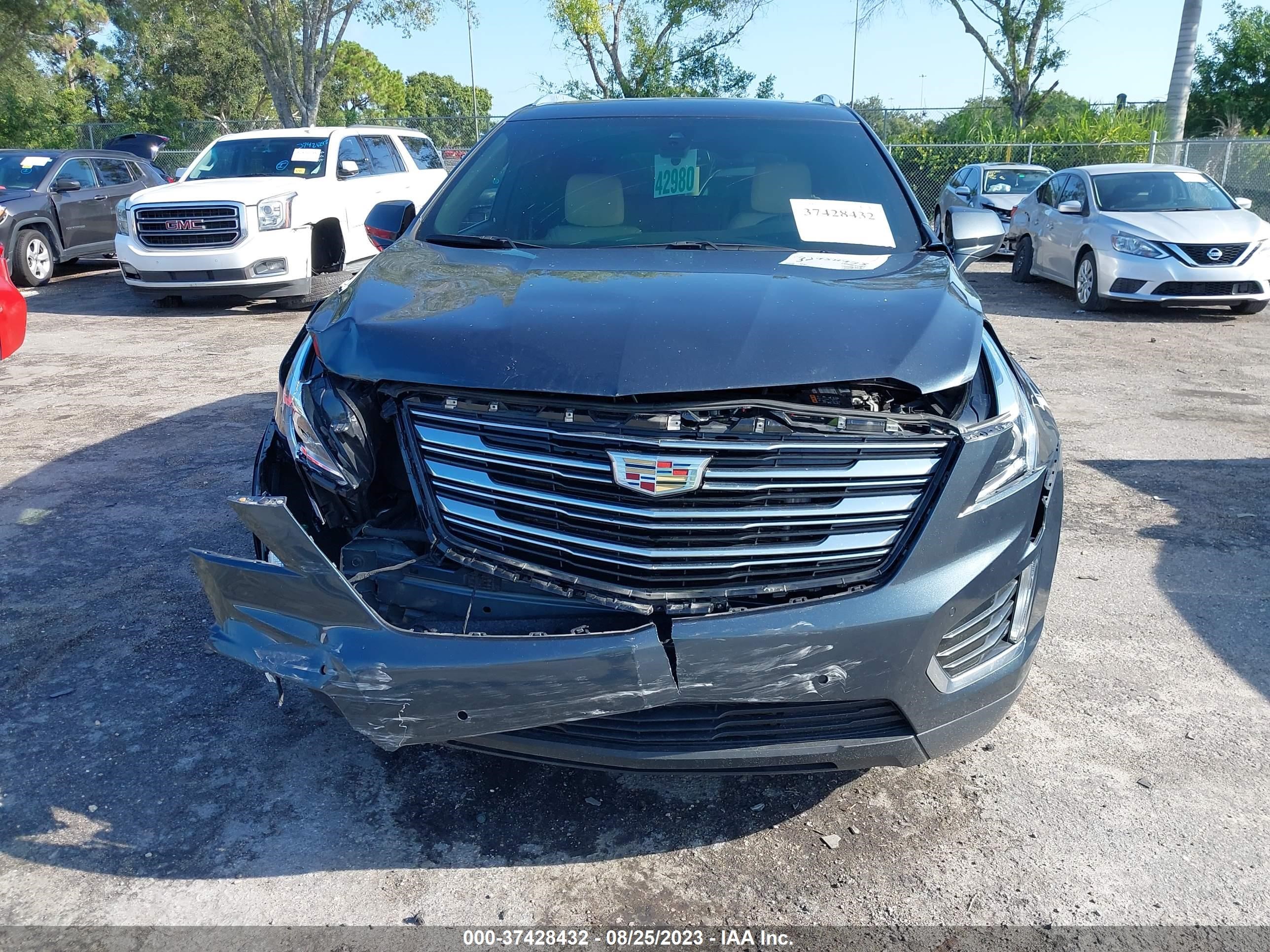 Photo 11 VIN: 1GYKNCRS8KZ208958 - CADILLAC XT5 