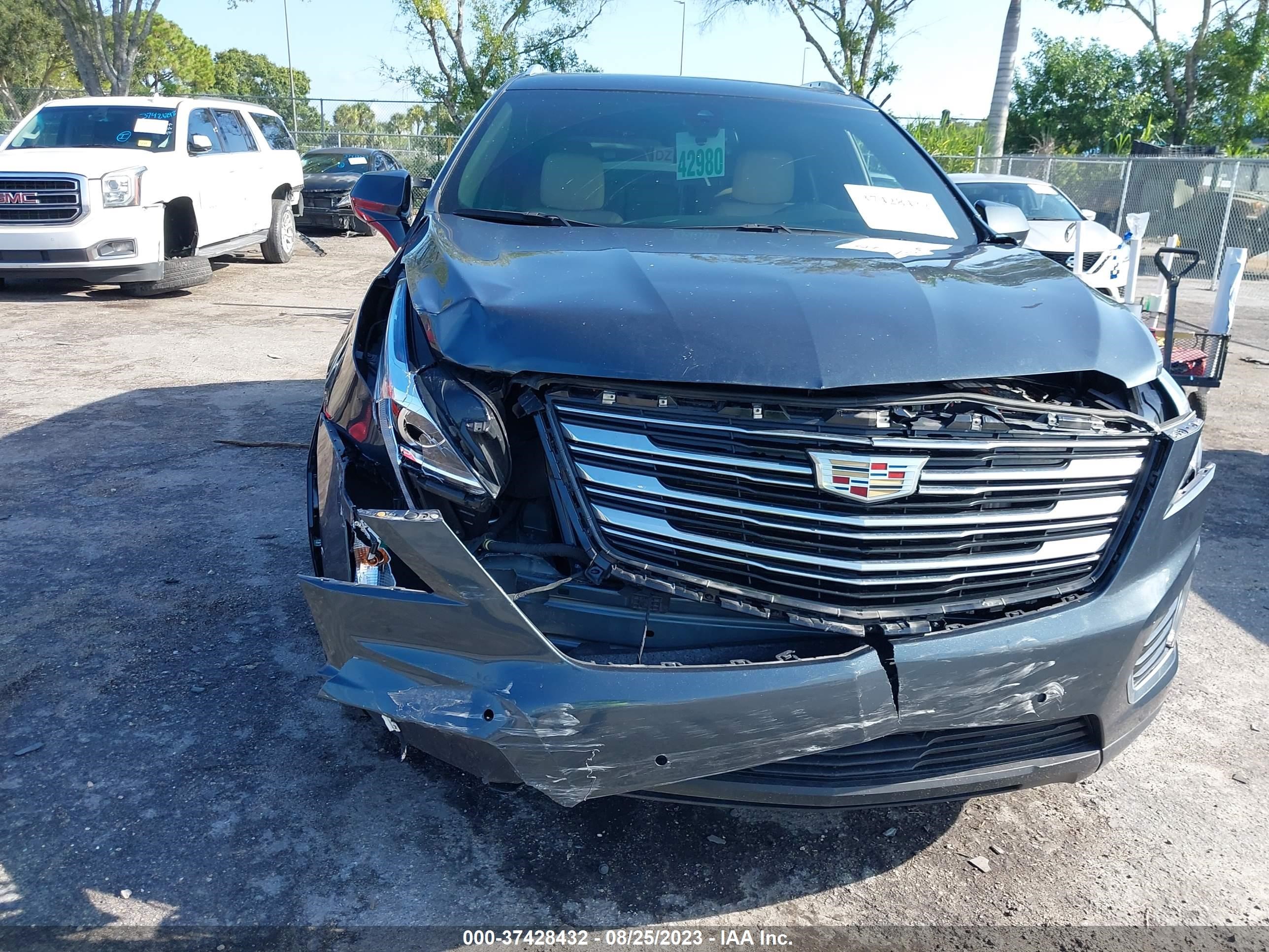 Photo 5 VIN: 1GYKNCRS8KZ208958 - CADILLAC XT5 