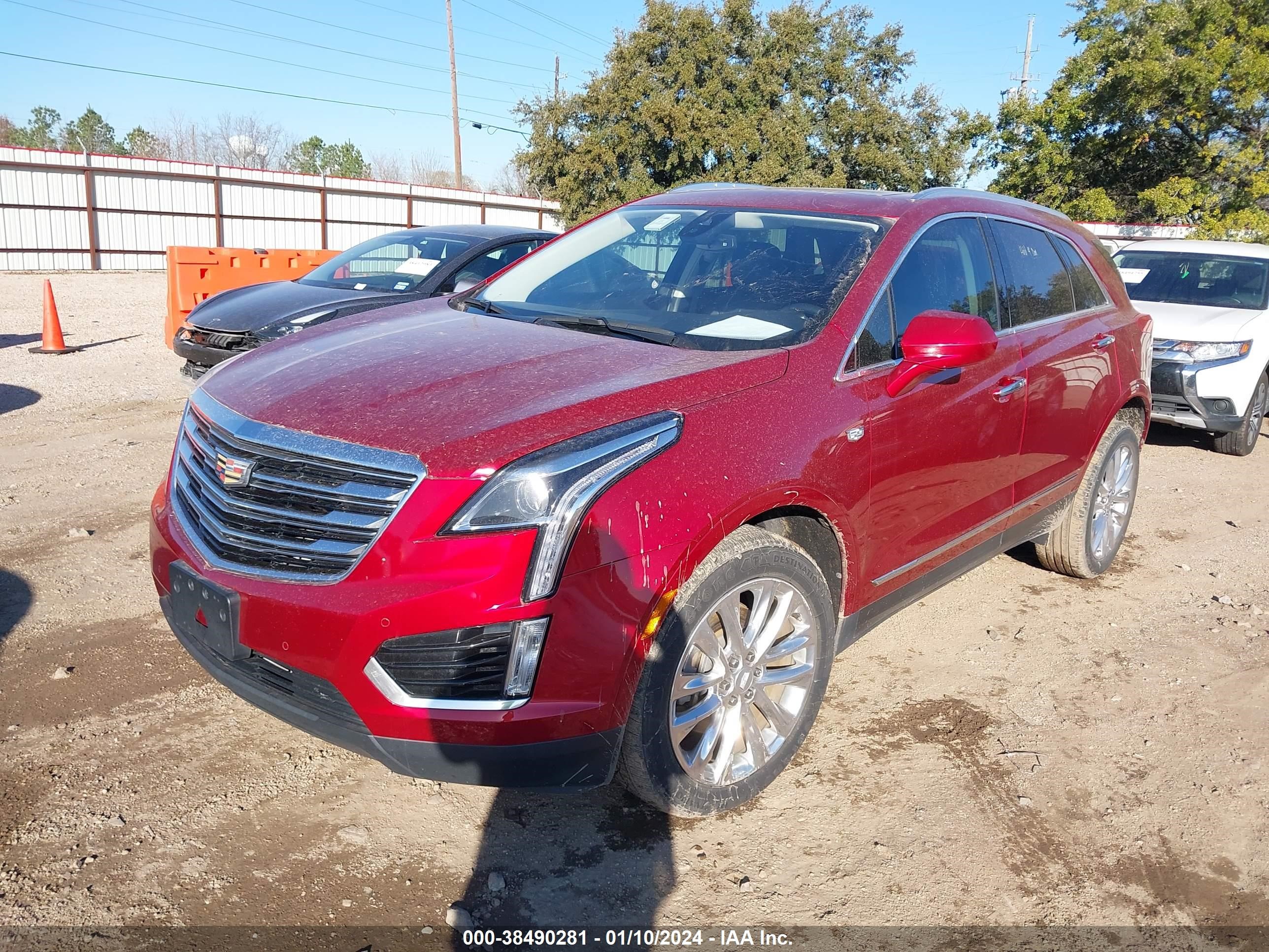 Photo 1 VIN: 1GYKNCRS8KZ296216 - CADILLAC XT5 