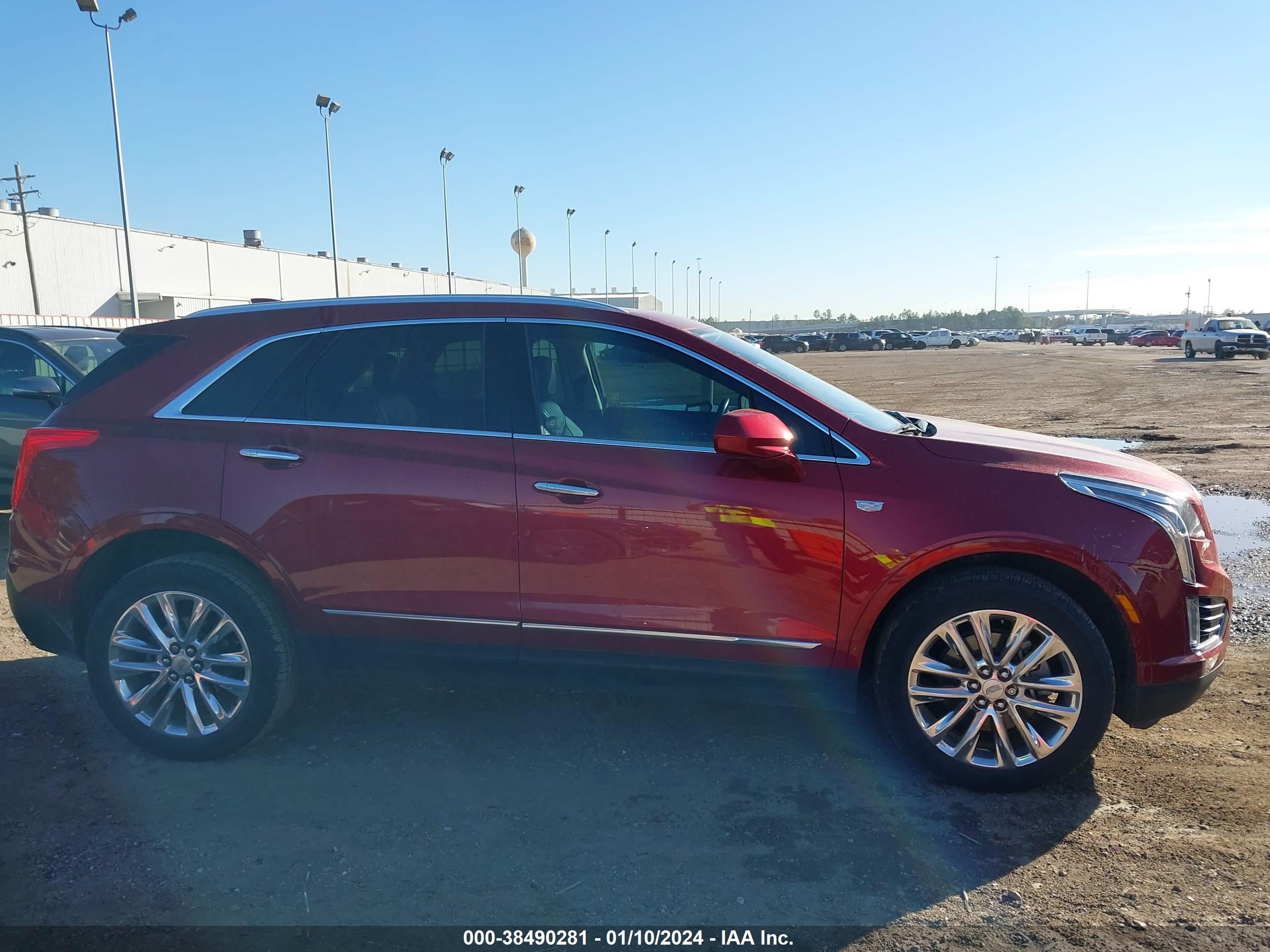 Photo 12 VIN: 1GYKNCRS8KZ296216 - CADILLAC XT5 