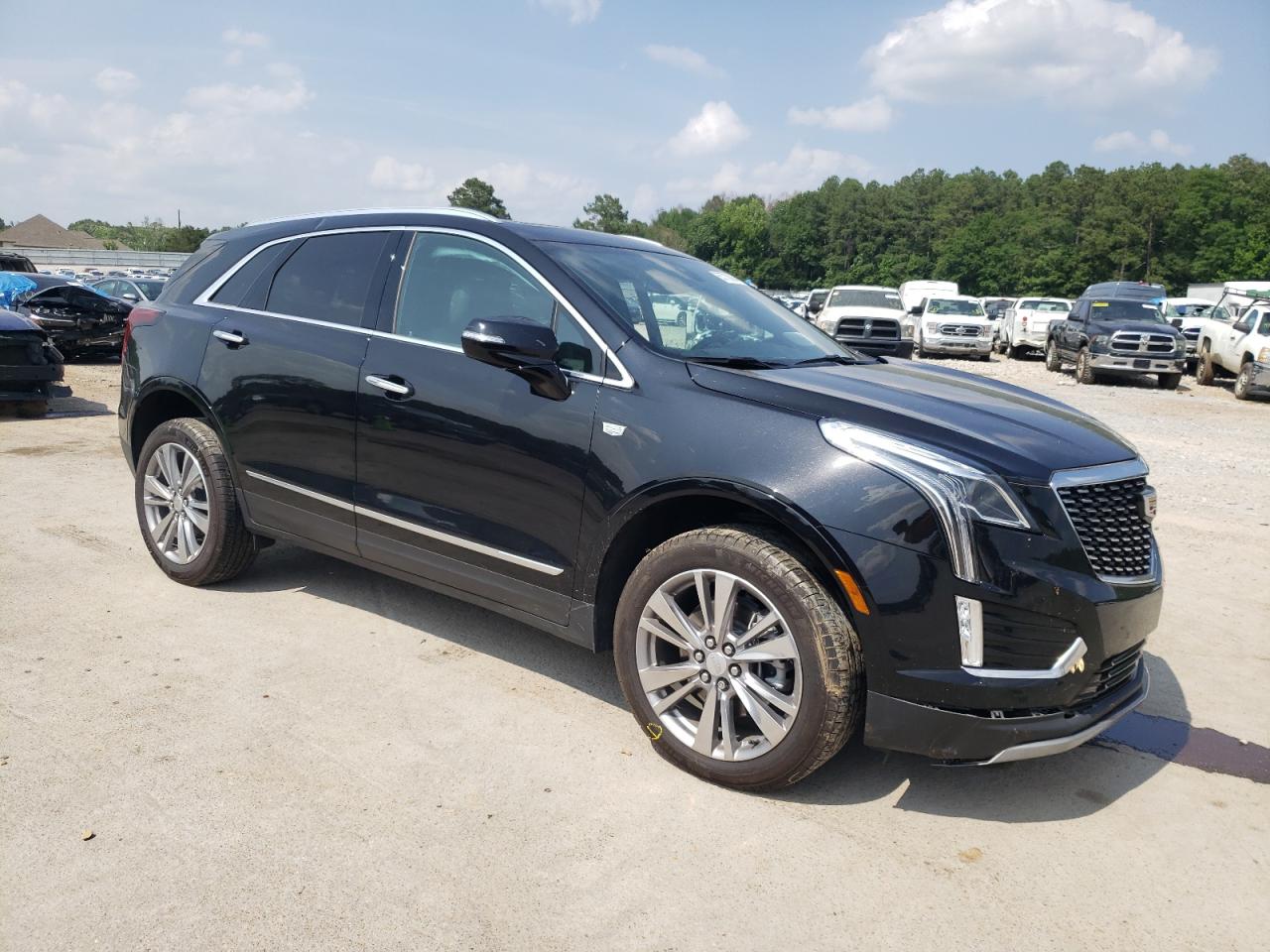 Photo 3 VIN: 1GYKNCRS8PZ199329 - CADILLAC XT5 