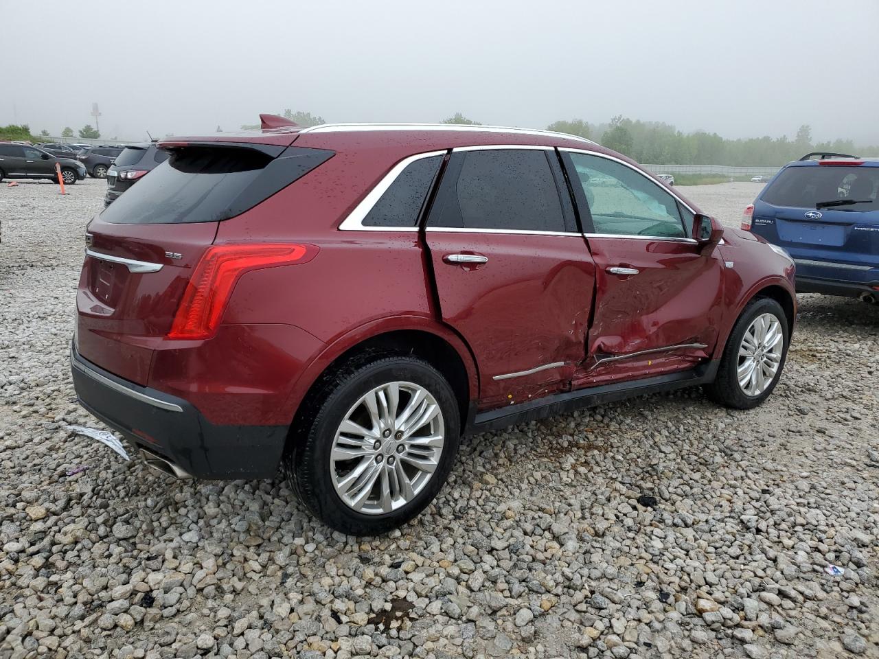 Photo 2 VIN: 1GYKNCRS9HZ300847 - CADILLAC XT5 