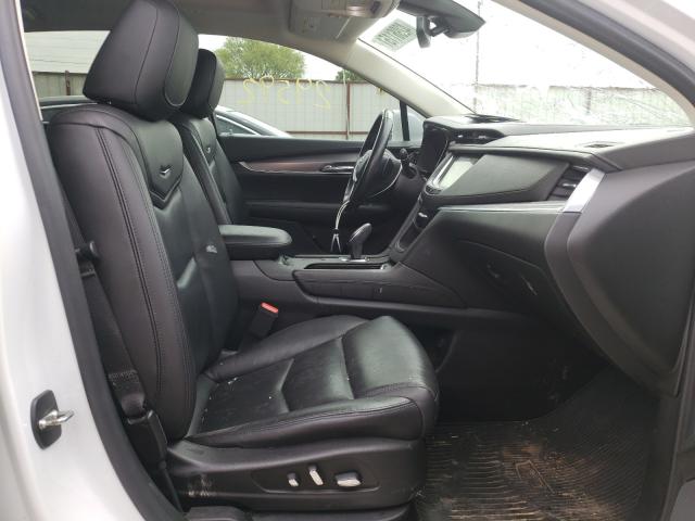 Photo 4 VIN: 1GYKNCRS9JZ213908 - CADILLAC XT5 LUXURY 