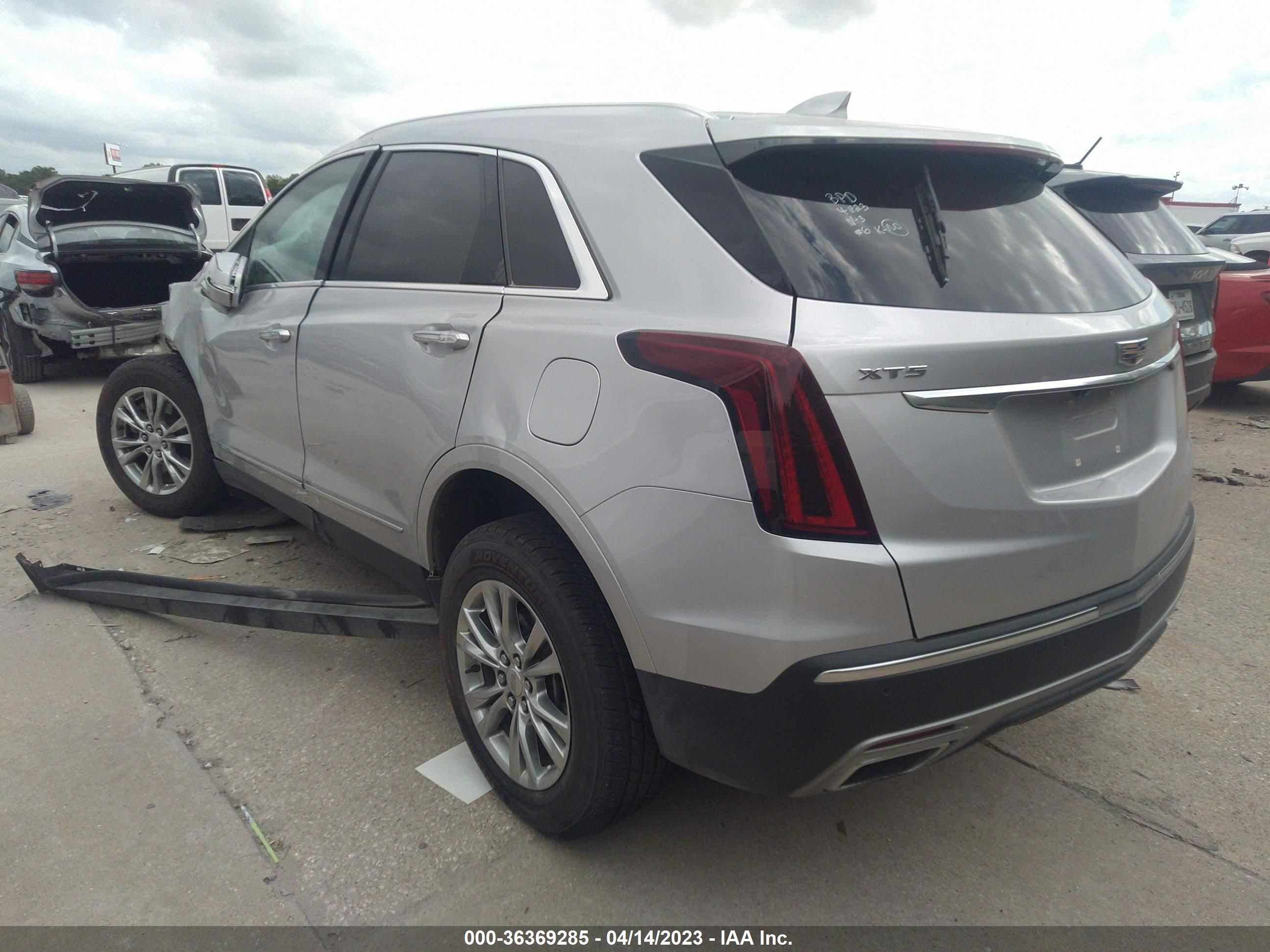 Photo 2 VIN: 1GYKNCRS9LZ155639 - CADILLAC XT5 