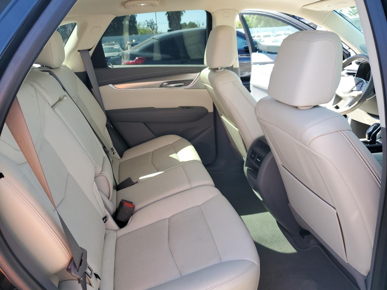 Photo 10 VIN: 1GYKNCRS9MZ175942 - CADILLAC XT5 