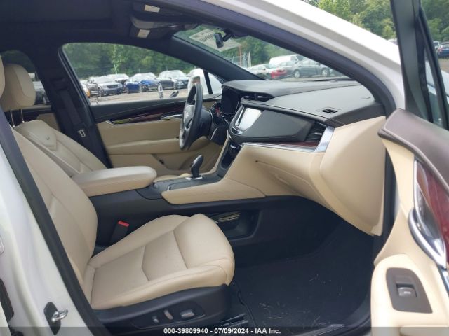 Photo 4 VIN: 1GYKNCRSXJZ100792 - CADILLAC XT5 