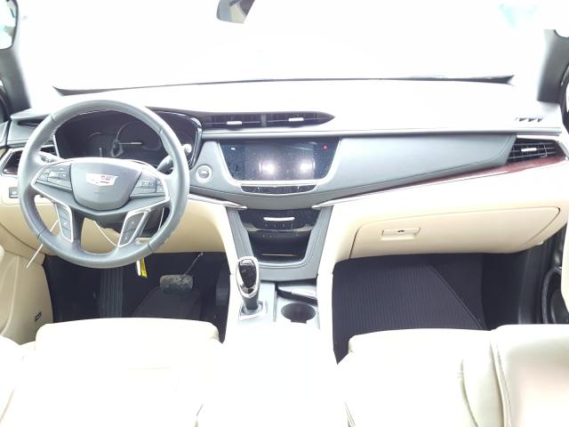 Photo 8 VIN: 1GYKNCRSXJZ161141 - CADILLAC XT5 LUXURY 