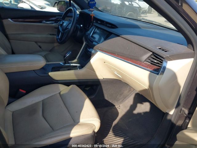 Photo 4 VIN: 1GYKNCRSXJZ177307 - CADILLAC XT5 