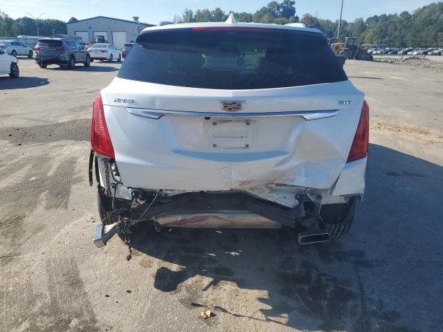 Photo 5 VIN: 1GYKNCRSXJZ190297 - CADILLAC XT5 LUXURY 