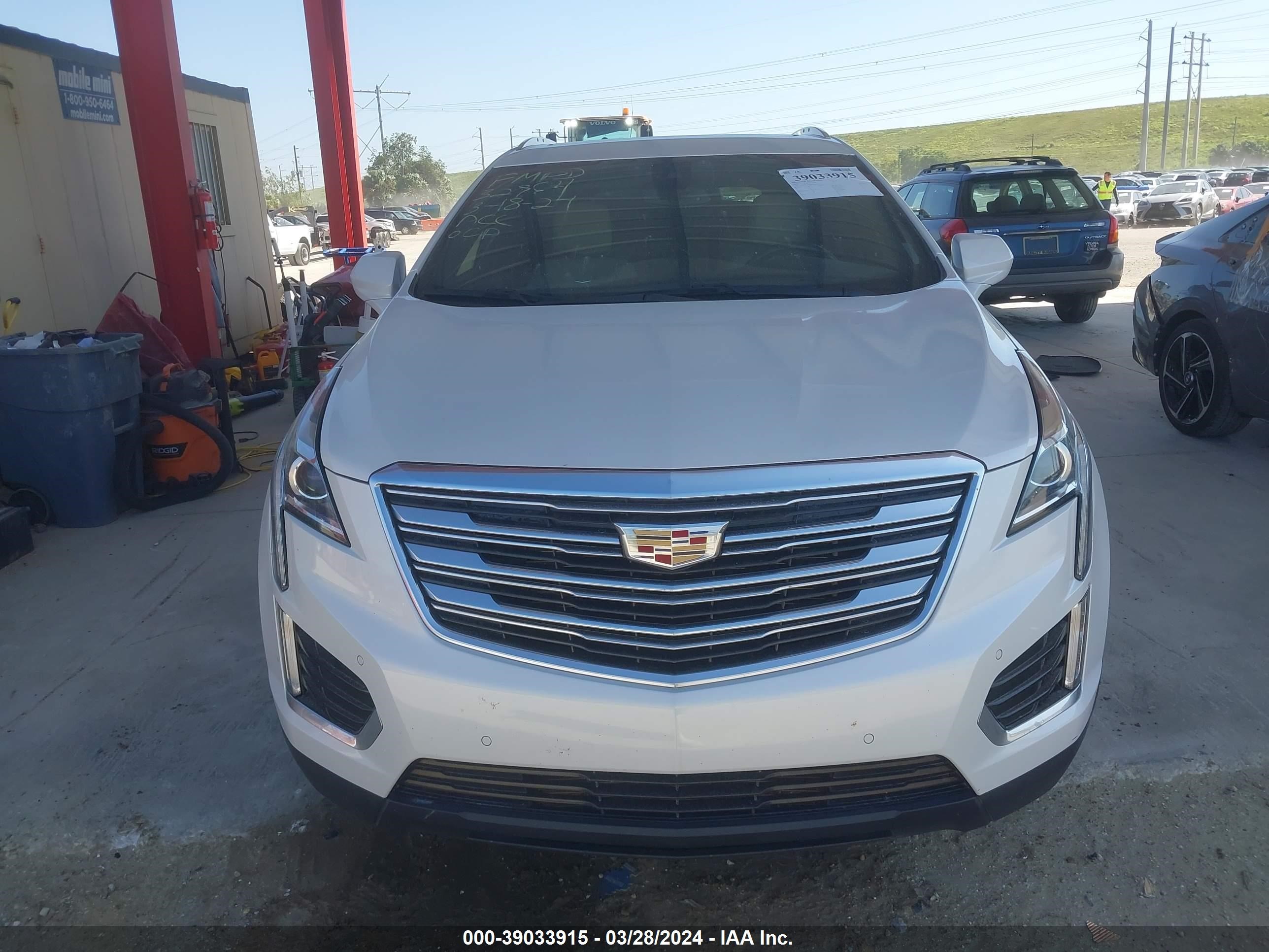 Photo 11 VIN: 1GYKNCRSXJZ201010 - CADILLAC XT5 