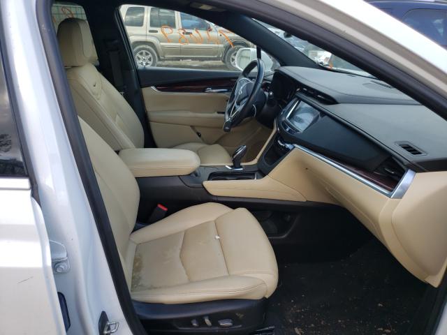 Photo 4 VIN: 1GYKNCRSXJZ244536 - CADILLAC XT5 LUXURY 