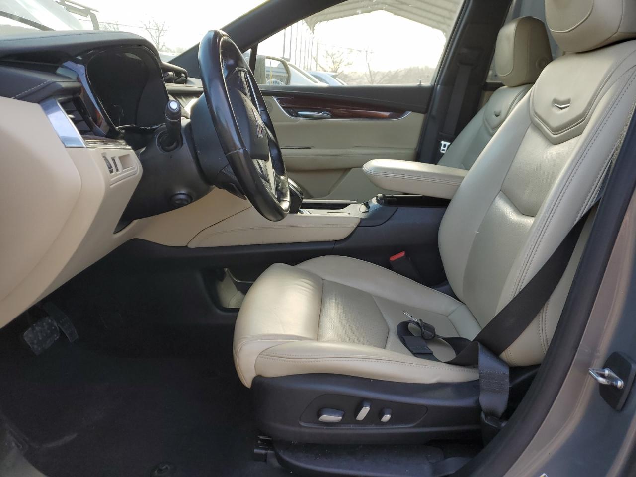 Photo 6 VIN: 1GYKNCRSXKZ189166 - CADILLAC XT5 