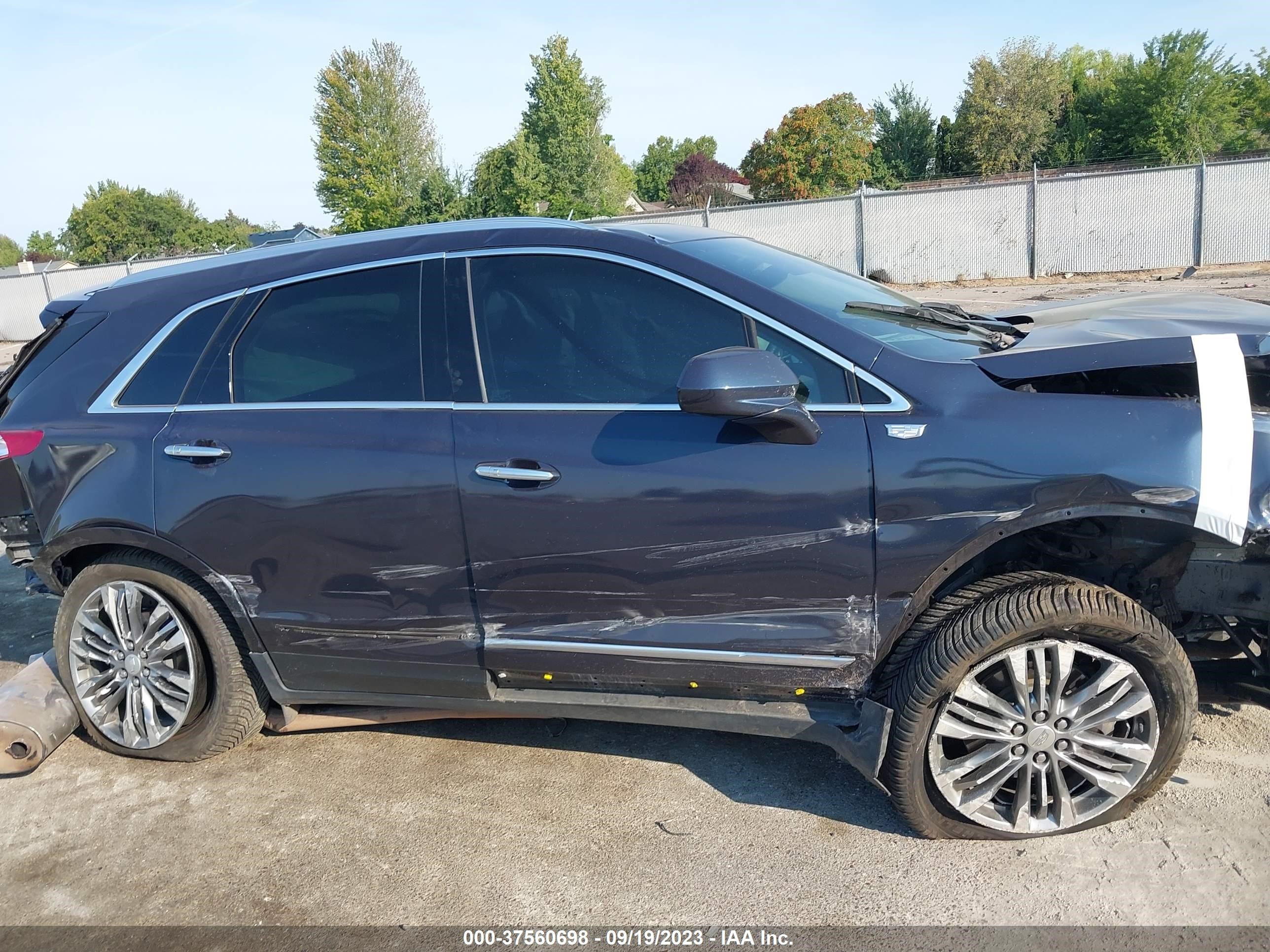 Photo 11 VIN: 1GYKNCRSXKZ200179 - CADILLAC XT5 