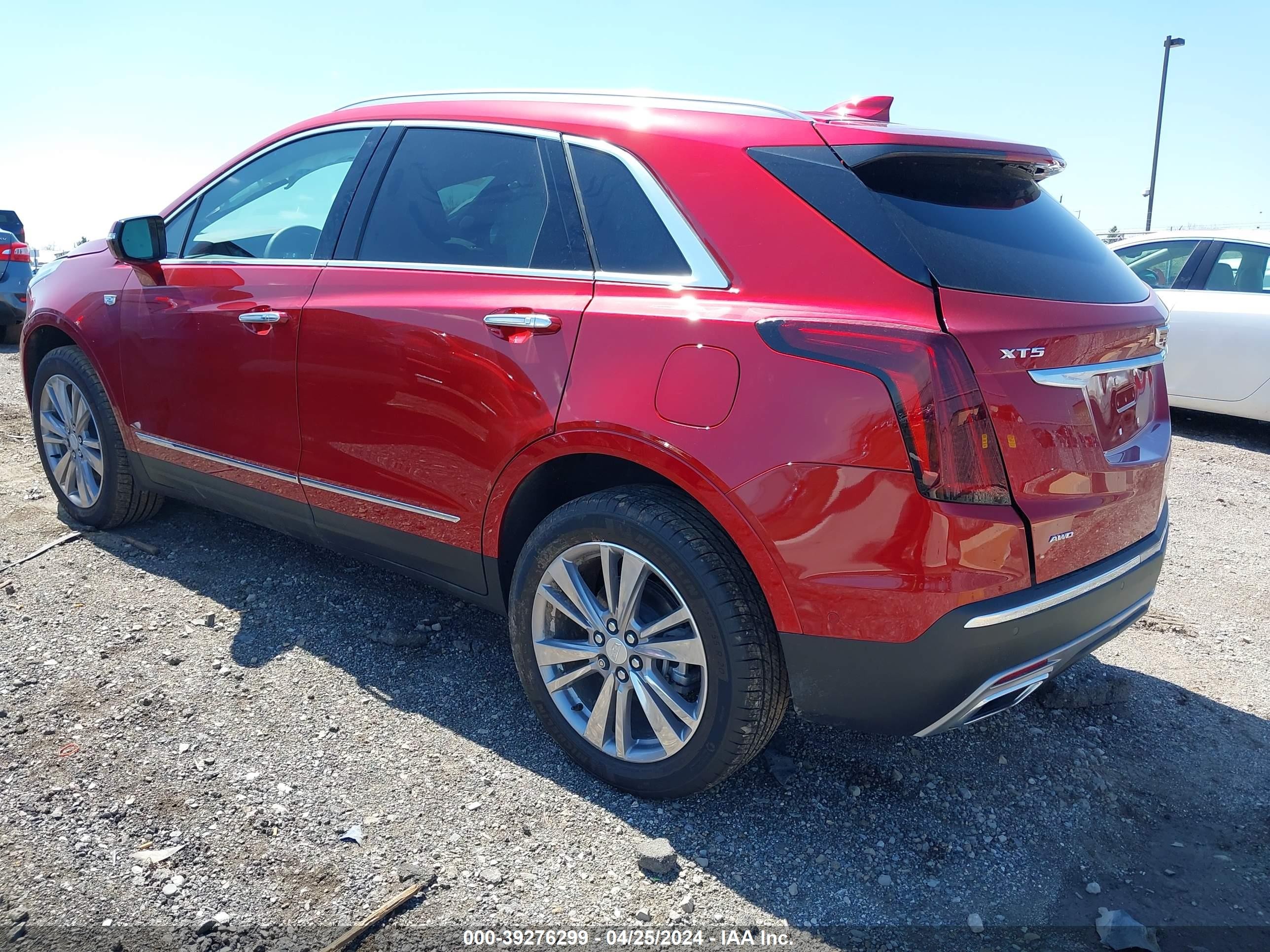 Photo 2 VIN: 1GYKNDR4XRZ722859 - CADILLAC XT5 