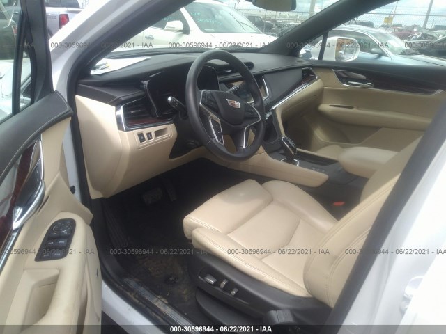 Photo 4 VIN: 1GYKNDRS0HZ208158 - CADILLAC XT5 