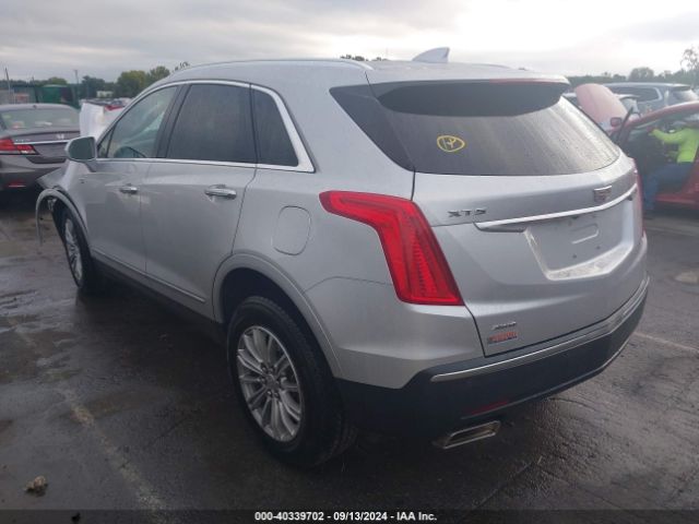 Photo 2 VIN: 1GYKNDRS0HZ233075 - CADILLAC XT5 