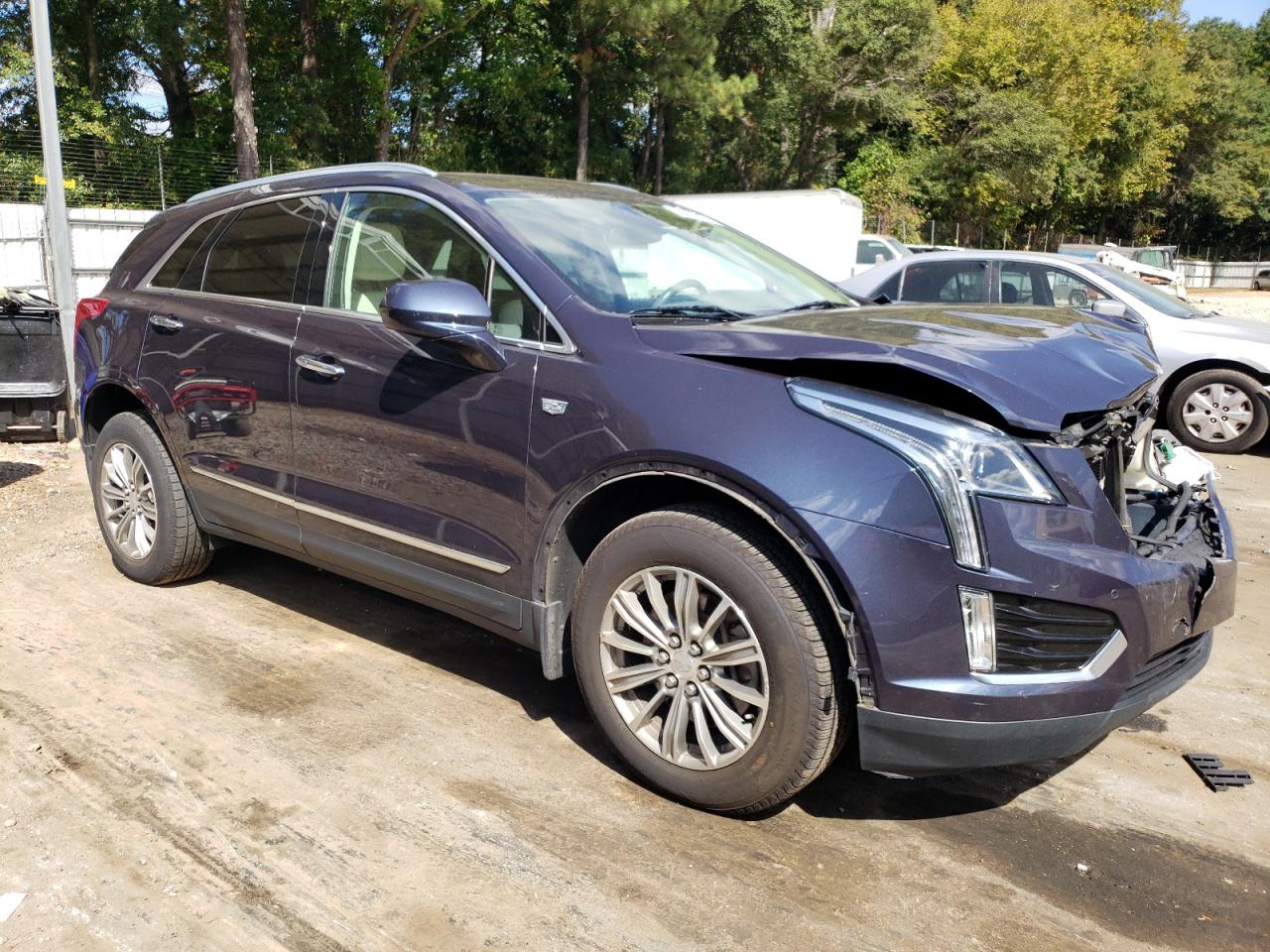 Photo 3 VIN: 1GYKNDRS0JZ127876 - CADILLAC XT5 