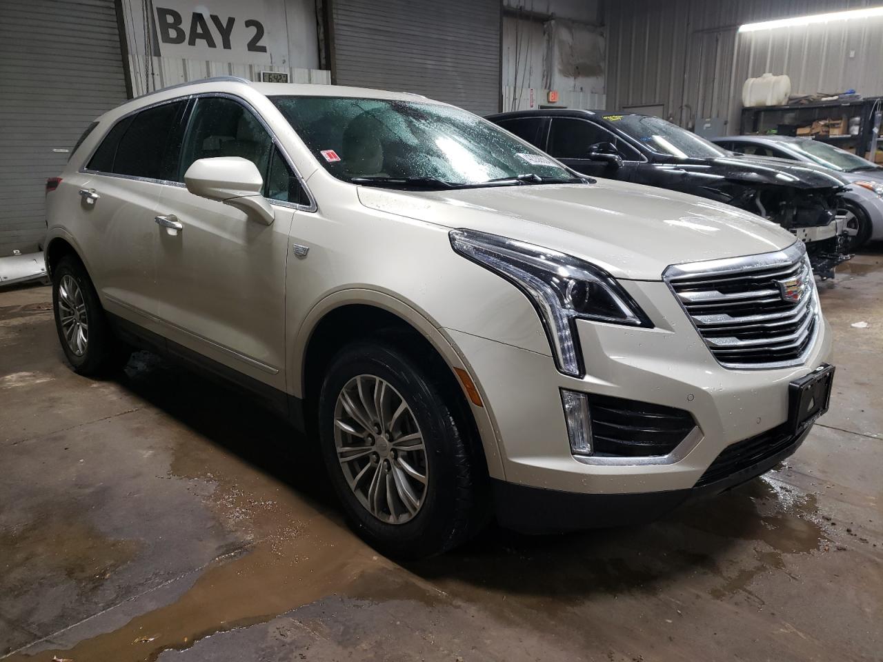 Photo 3 VIN: 1GYKNDRS1HZ206032 - CADILLAC XT5 