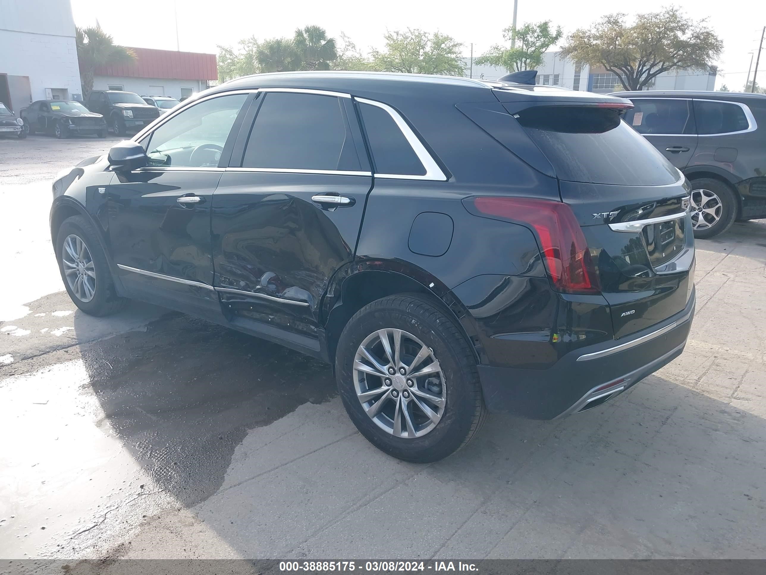 Photo 2 VIN: 1GYKNDRS1PZ133355 - CADILLAC XT5 