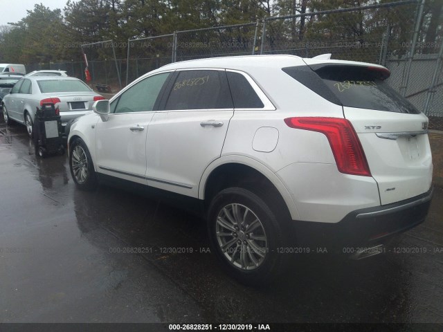 Photo 2 VIN: 1GYKNDRS2HZ327006 - CADILLAC XT5 