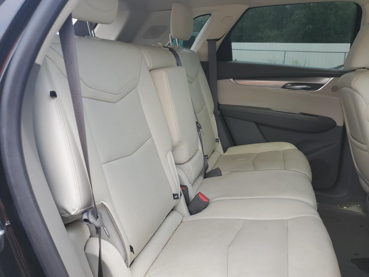 Photo 10 VIN: 1GYKNDRS2KZ107372 - CADILLAC XT5 