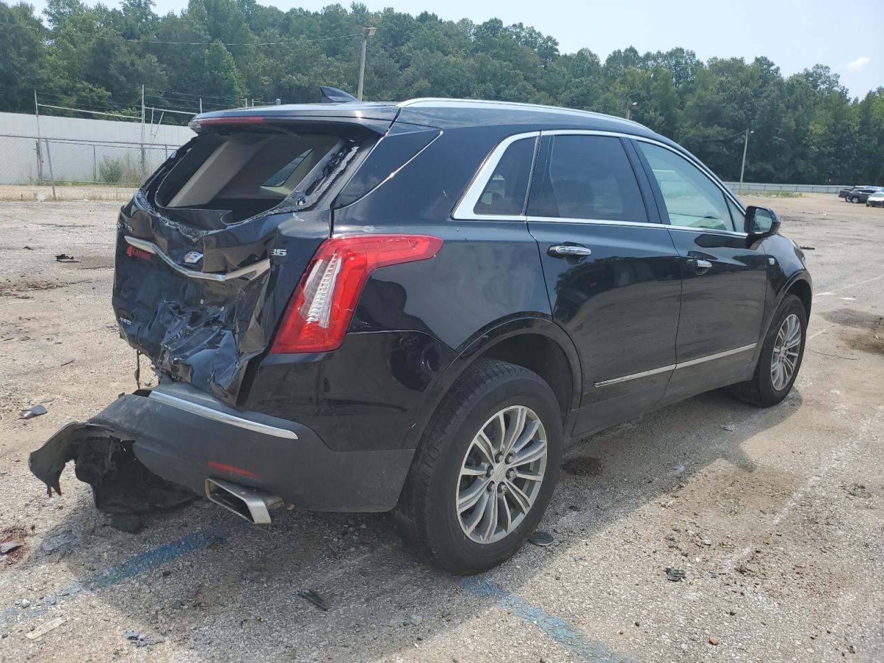 Photo 2 VIN: 1GYKNDRS2KZ107372 - CADILLAC XT5 