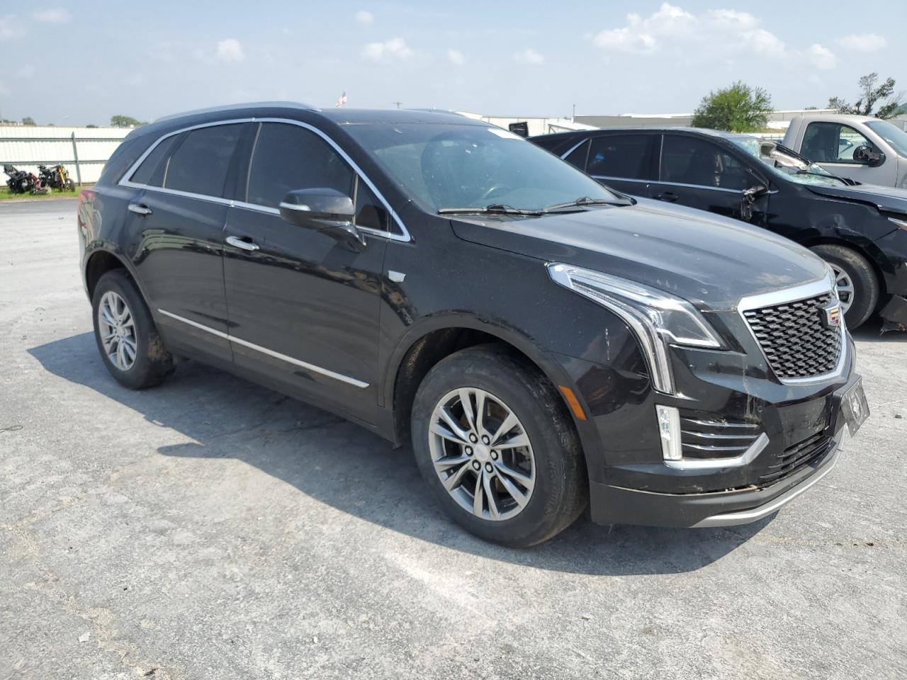 Photo 3 VIN: 1GYKNDRS2MZ103423 - CADILLAC XT5 