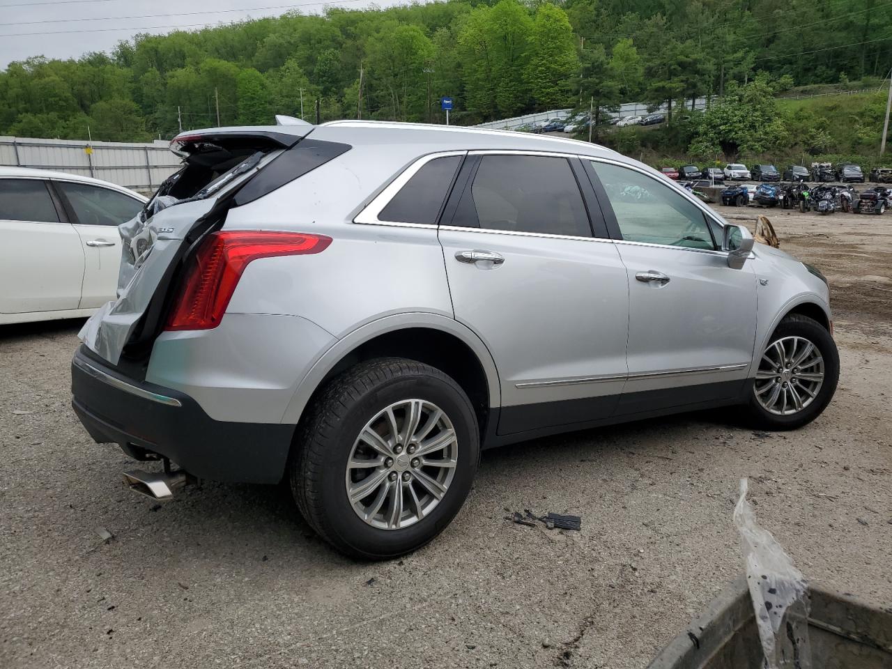 Photo 2 VIN: 1GYKNDRS3JZ220374 - CADILLAC XT5 