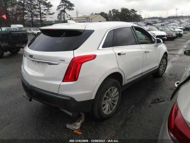 Photo 3 VIN: 1GYKNDRS3JZ226000 - CADILLAC XT5 