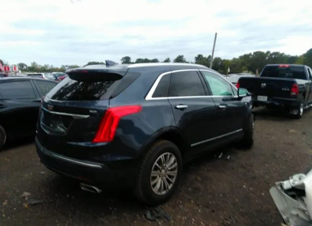 Photo 3 VIN: 1GYKNDRS3K2136220 - CADILLAC XT5 