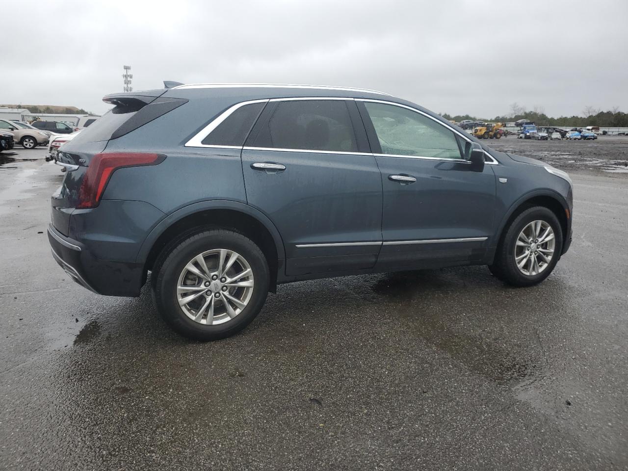 Photo 2 VIN: 1GYKNDRS3LZ167162 - CADILLAC XT5 