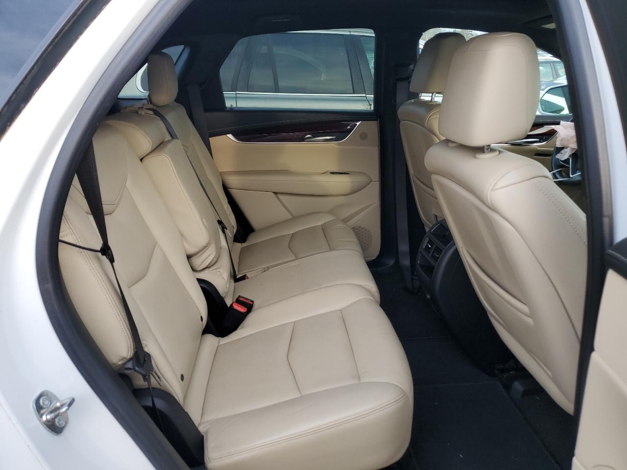 Photo 9 VIN: 1GYKNDRS4HZ249747 - CADILLAC XT5 