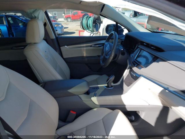 Photo 4 VIN: 1GYKNDRS4KZ175804 - CADILLAC XT5 